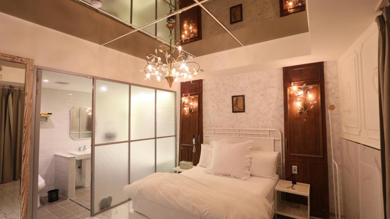 February Hotel Seongseo Тегу Екстериор снимка