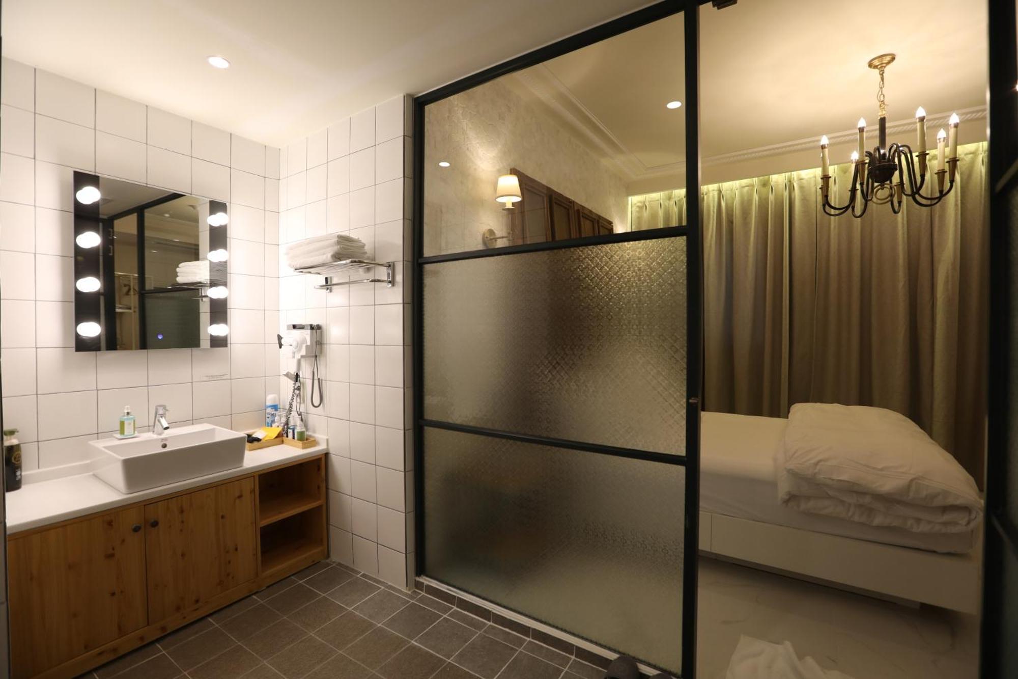 February Hotel Seongseo Тегу Екстериор снимка
